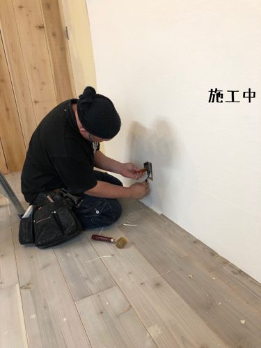 1554204726377-375x500