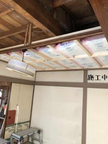 1554725645805-375x500