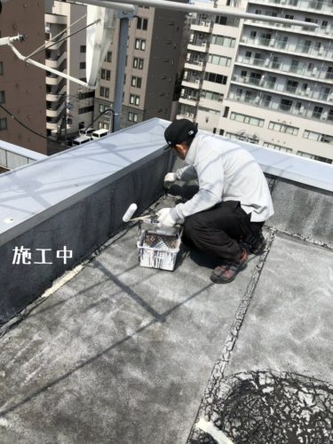 1557318310325-375x500