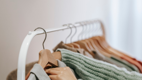 ハンガー-500x281